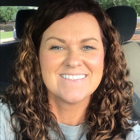Meet your Posher, Kari - Picture 1 of 1